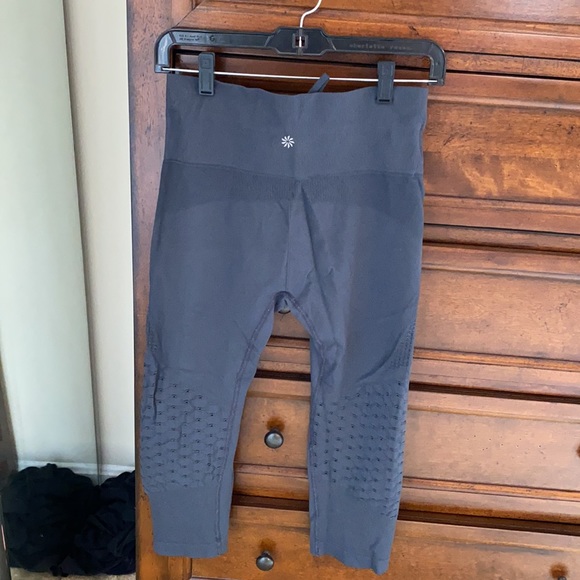 Athleta Capri Leggings - Picture 2 of 3